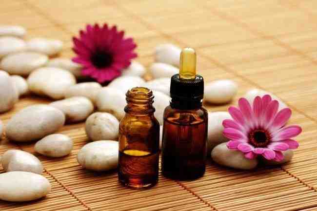 Elementi di Aromaterapia, conoscere gli oli essenziali a CentRho